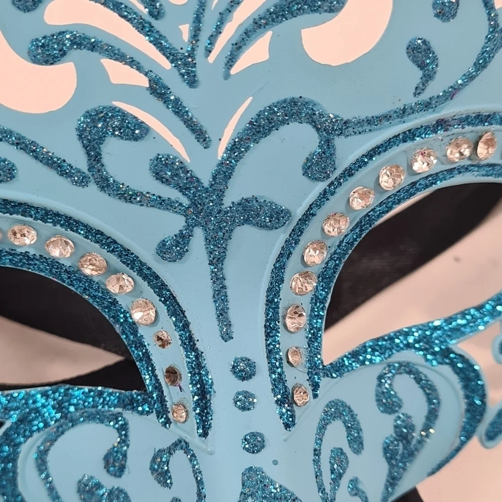 Venetian Masquerade Mardi Gras Halloween Eye Mask Blue with Glitter & Crystals